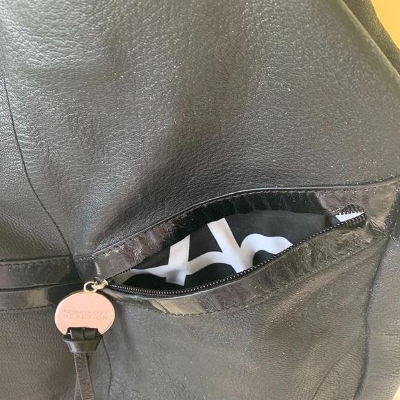 NEW Kenneth Cole Reaction leather bucket bag - Picture 3 of 6
